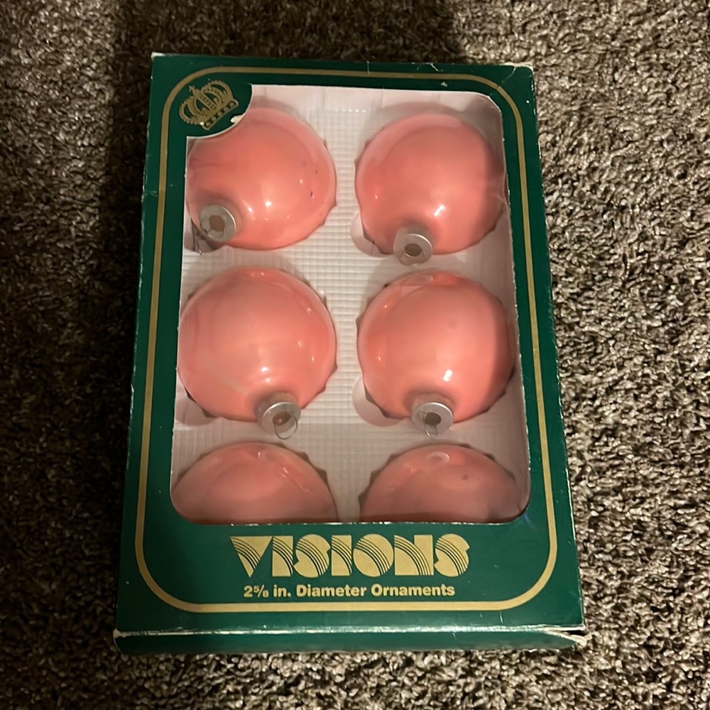 Cool ornaments flamingo pink!